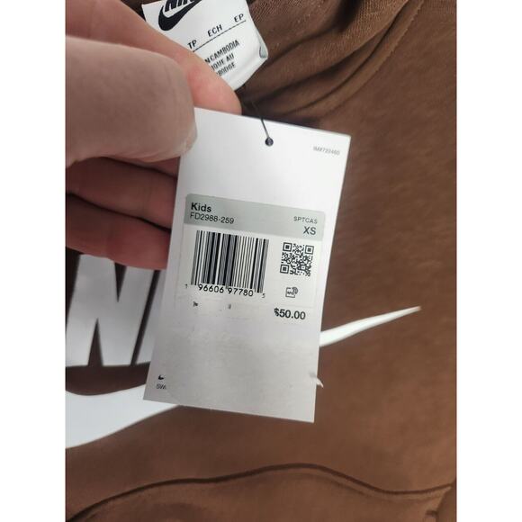Nike Hoodie youth XS NWT - Picture 3 of 3